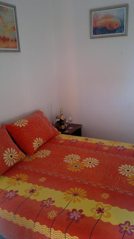 Apartments Holiday Budva Quarto foto