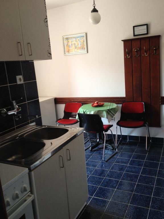 Apartments Holiday Budva Quarto foto