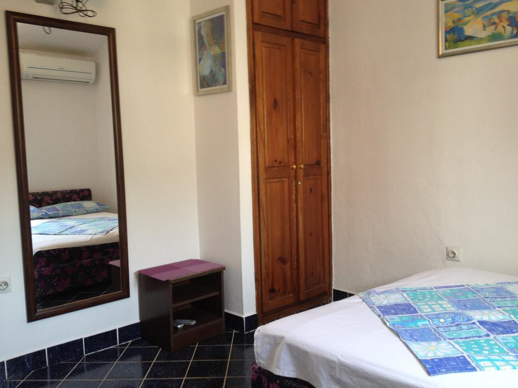 Apartments Holiday Budva Quarto foto