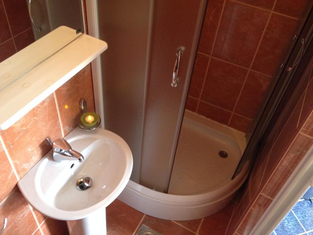 Apartments Holiday Budva Quarto foto